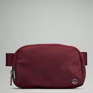 Lululemon Everywhere Belt Bag - Red Merlot